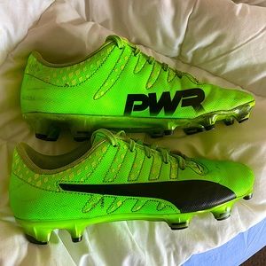 PUMA EVOPOWER soccer cleats